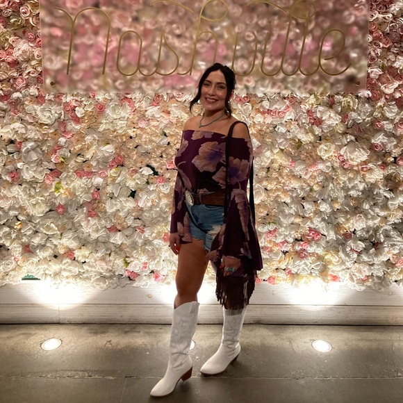 Meet your Posher - Picture 2 of 2